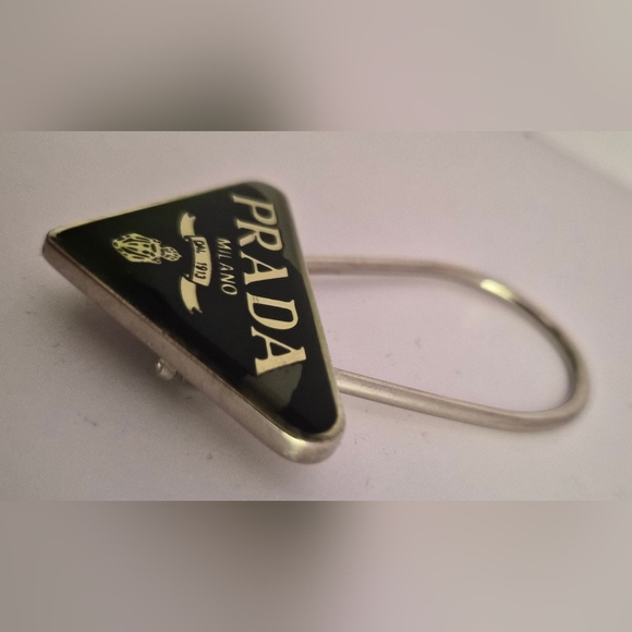 Prada Key Ring 🔥 - Picture 6 of 9